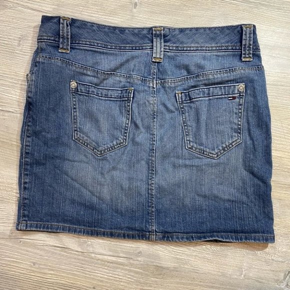 Tommy Hilfiger Mini Skirt - Picture 6 of 6